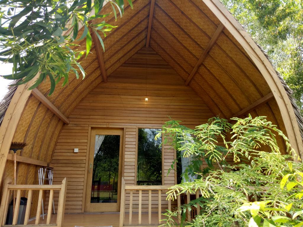 Rose Bungalow Hotell Pemenang Eksteriør bilde